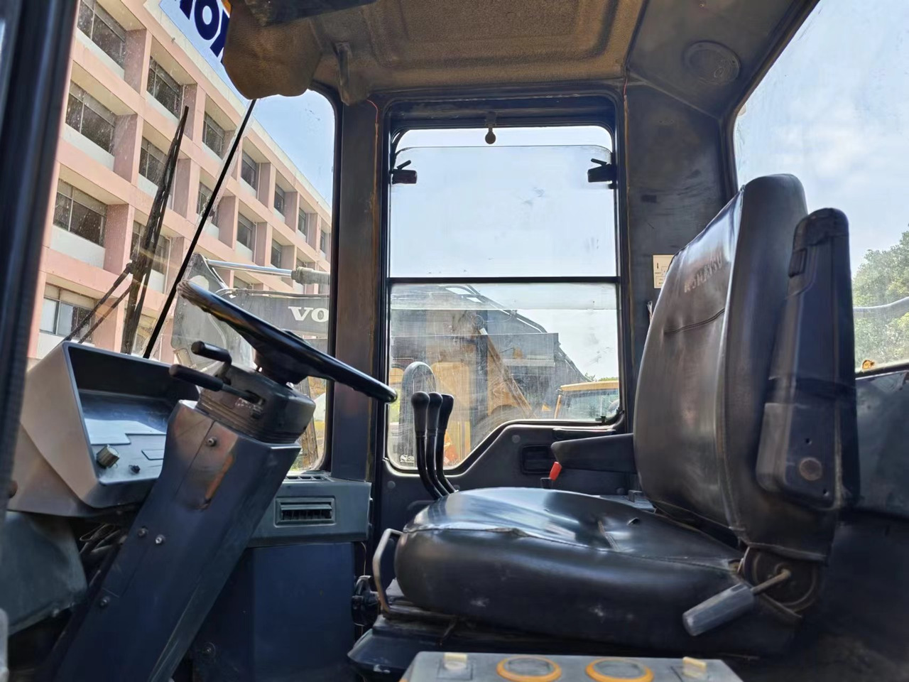 KOMATSU WA470-3 - Колісний навантажувач: фото 5 KOMATSU WA470-3 - Колісний навантажувач: фото 5