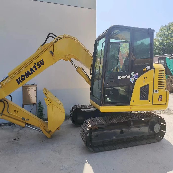 KOMATSU pc70-8 - Гусеничний екскаватор: фото 1 KOMATSU pc70-8 - Гусеничний екскаватор: фото 1