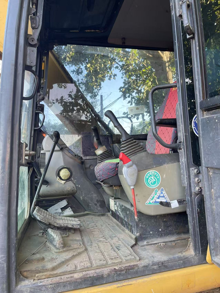 KOMATSU pc70-8 - Міні-екскаватор: фото 4 KOMATSU pc70-8 - Міні-екскаватор: фото 4