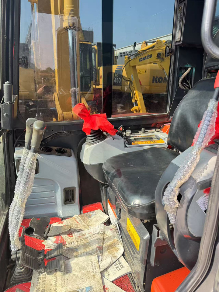 KUBOTA U55-4 - Міні-екскаватор: фото 3 KUBOTA U55-4 - Міні-екскаватор: фото 3