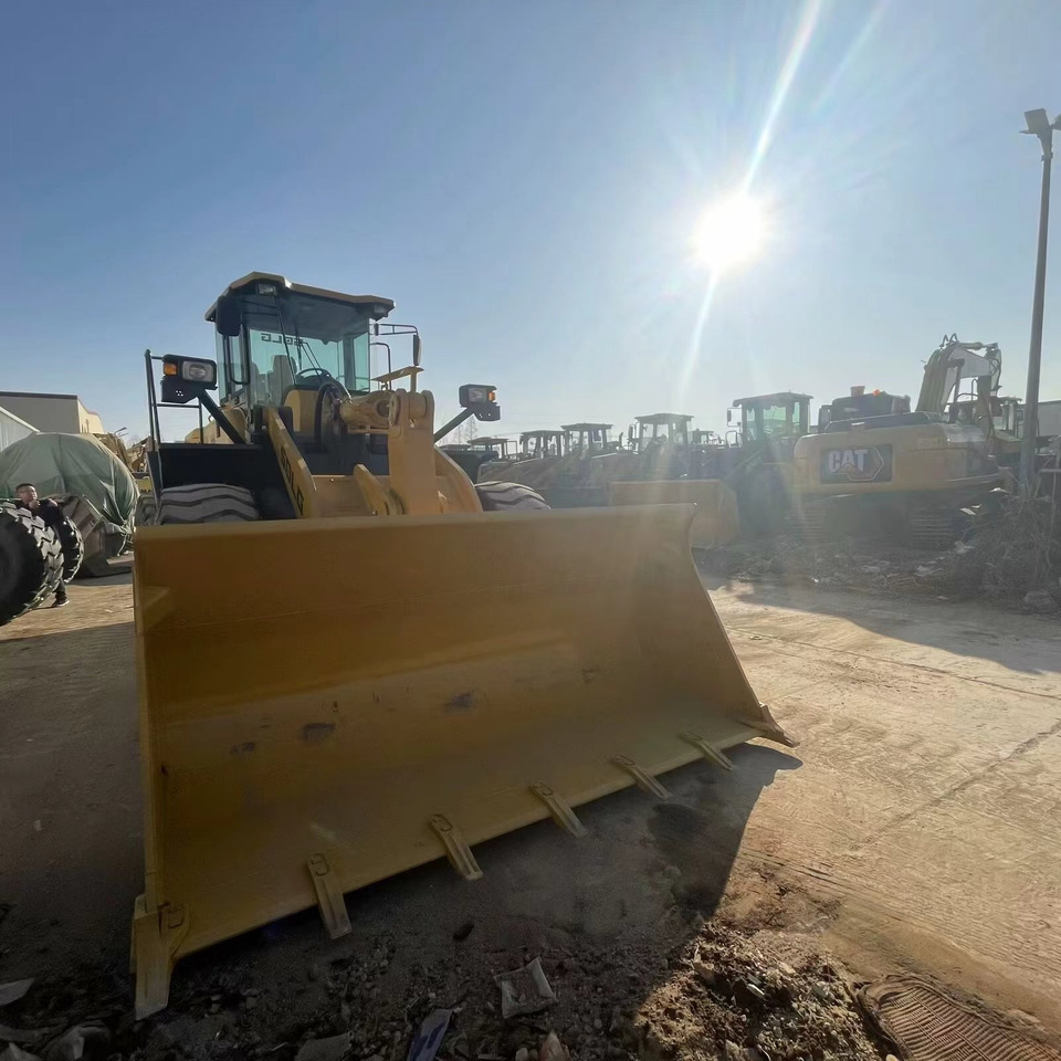 SDLG LG956L - Колісний навантажувач: фото 3 SDLG LG956L - Колісний навантажувач: фото 3