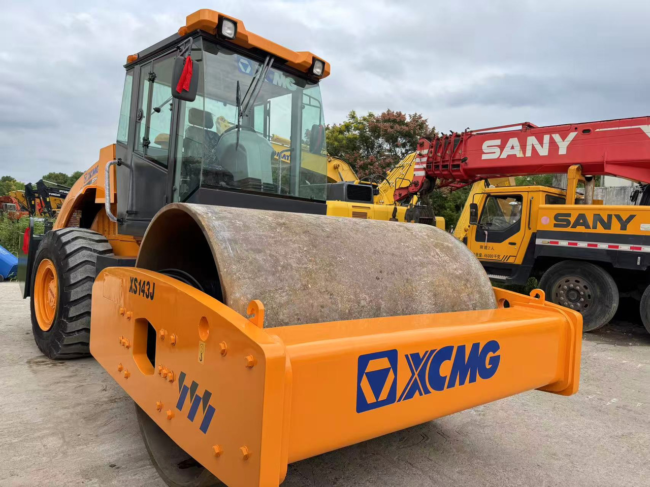 XCMG XS143J - Дорожній каток: фото 1 XCMG XS143J - Дорожній каток: фото 1