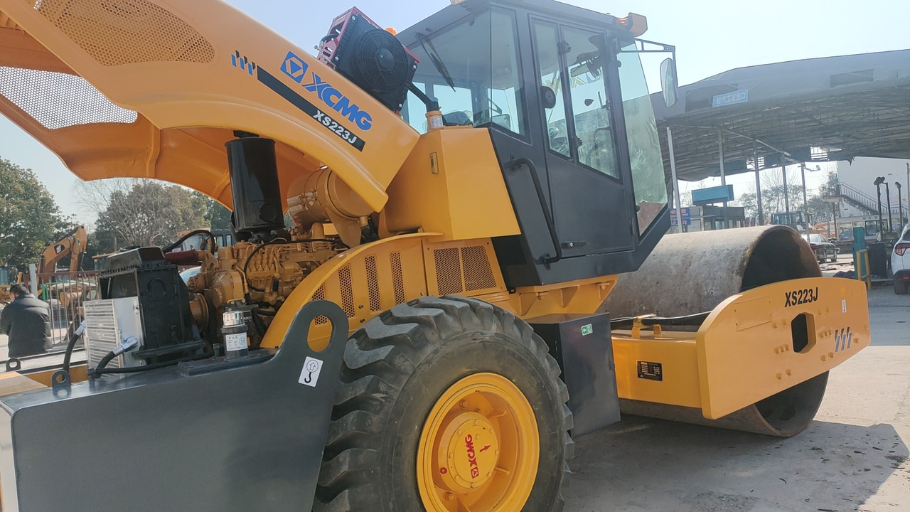 XCMG XS223J - Дорожній каток: фото 2 XCMG XS223J - Дорожній каток: фото 2