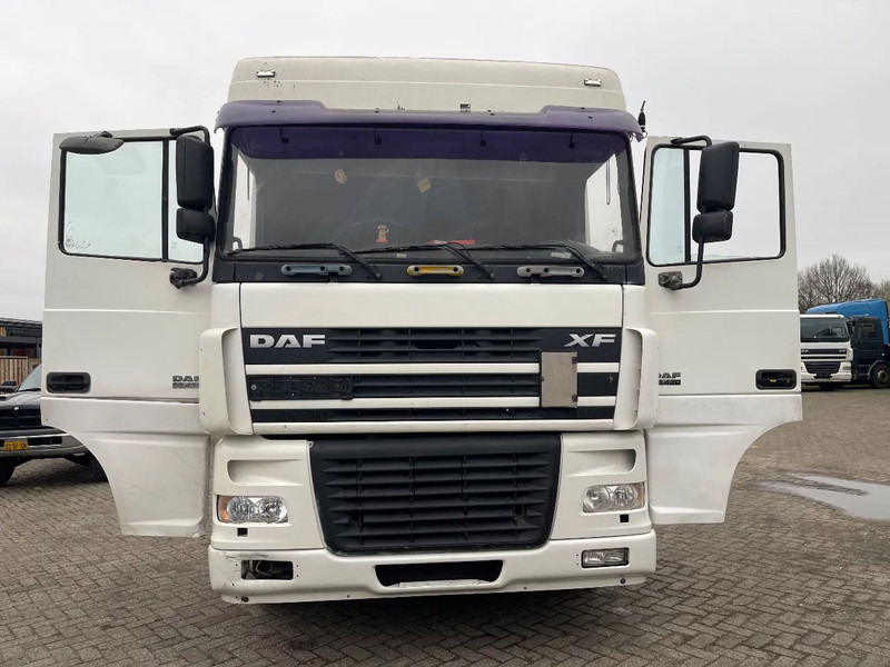 DAF XF 95.430 Tractor - Тягач: фото 2 DAF XF 95.430 Tractor - Тягач: фото 2