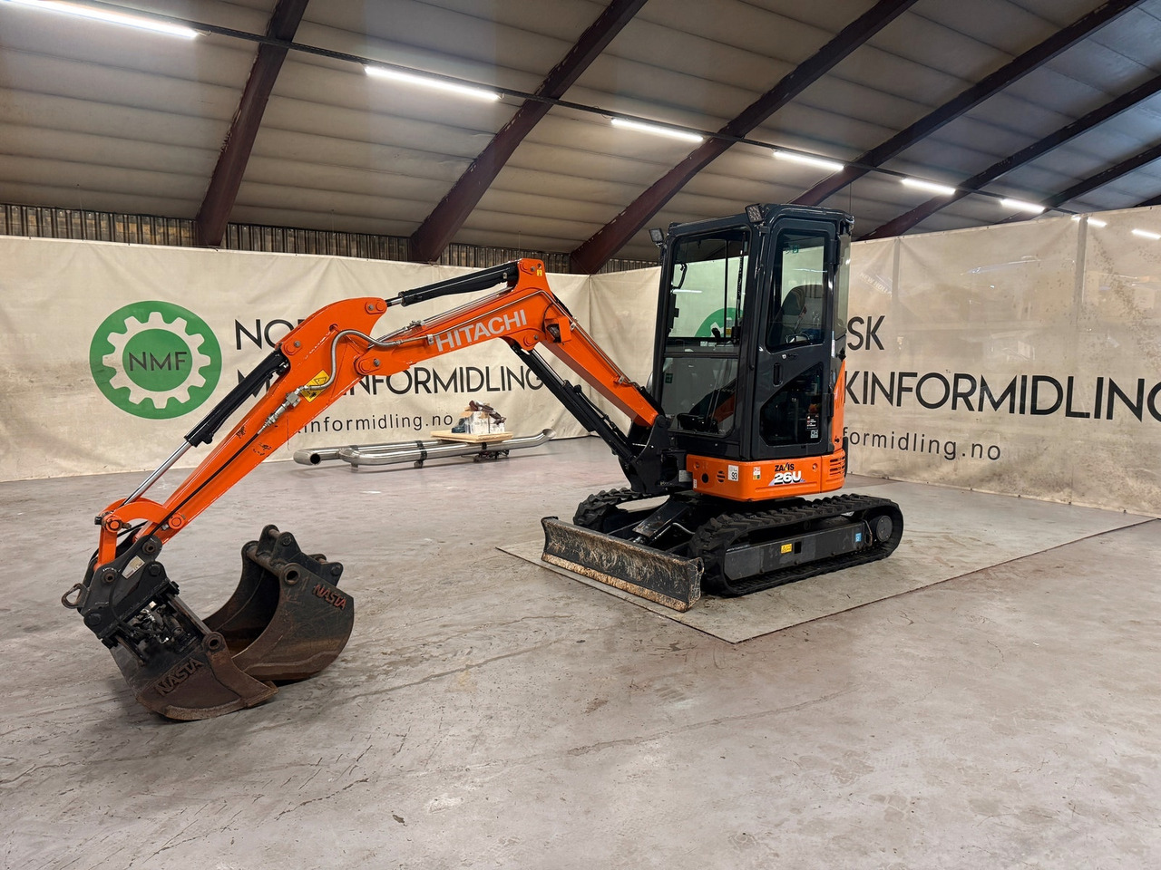 Hitachi ZX26U-6 - Міні-екскаватор: фото 1 Hitachi ZX26U-6 - Міні-екскаватор: фото 1