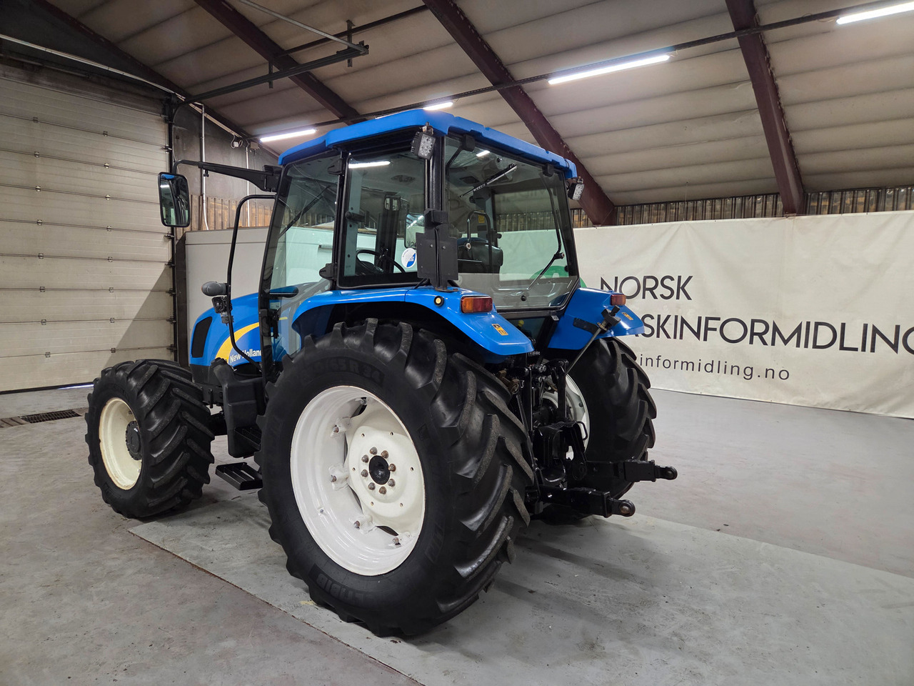 New Holland T5060 #Fin 1 eiers traktor - Трактор: фото 3 New Holland T5060 #Fin 1 eiers traktor - Трактор: фото 3