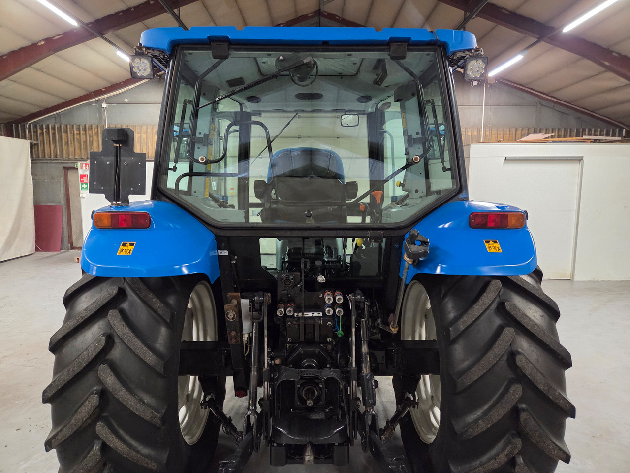 New Holland T5060 #Fin 1 eiers traktor - Трактор: фото 4 New Holland T5060 #Fin 1 eiers traktor - Трактор: фото 4