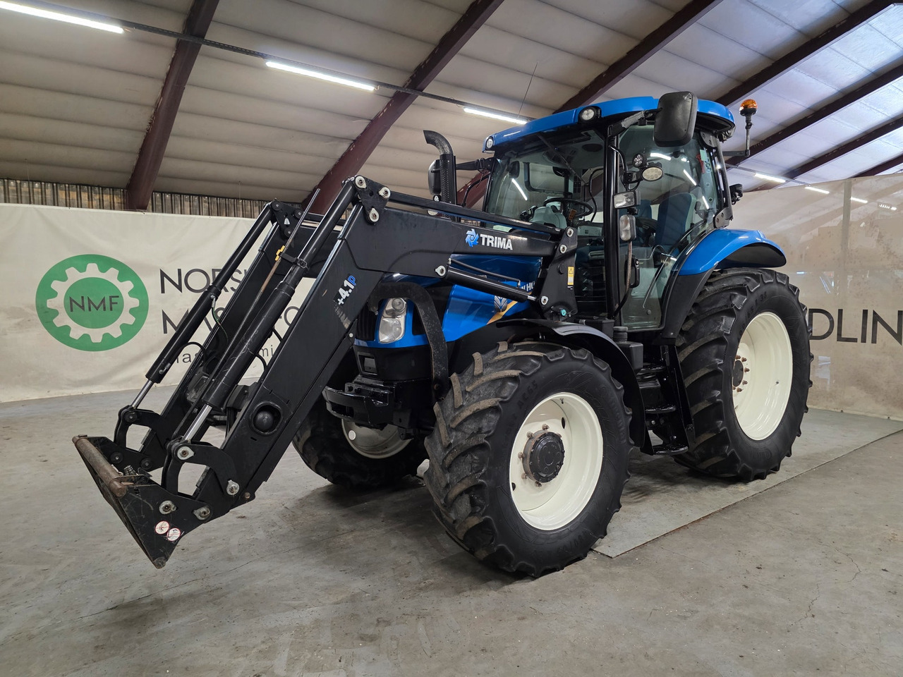 New Holland T6.160 AC - Трактор: фото 1 New Holland T6.160 AC - Трактор: фото 1