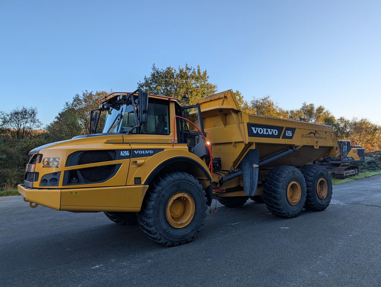 Volvo A25G på hvite skilt - Шарнірний самоскид: фото 2 Volvo A25G på hvite skilt - Шарнірний самоскид: фото 2