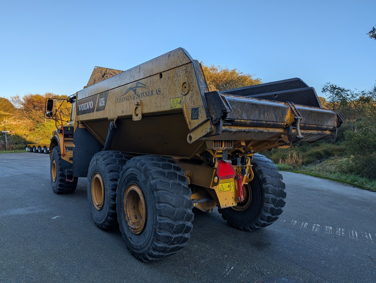 Volvo A25G på hvite skilt - Шарнірний самоскид: фото 3 Volvo A25G på hvite skilt - Шарнірний самоскид: фото 3