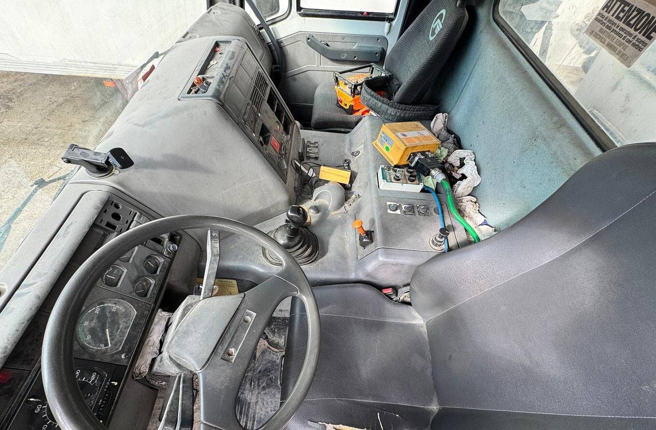 Betonpompa 28MT CIFA ASTRA HD84.38 - Автобетононасос-змішувач: фото 2 Betonpompa 28MT CIFA ASTRA HD84.38 - Автобетононасос-змішувач: фото 2