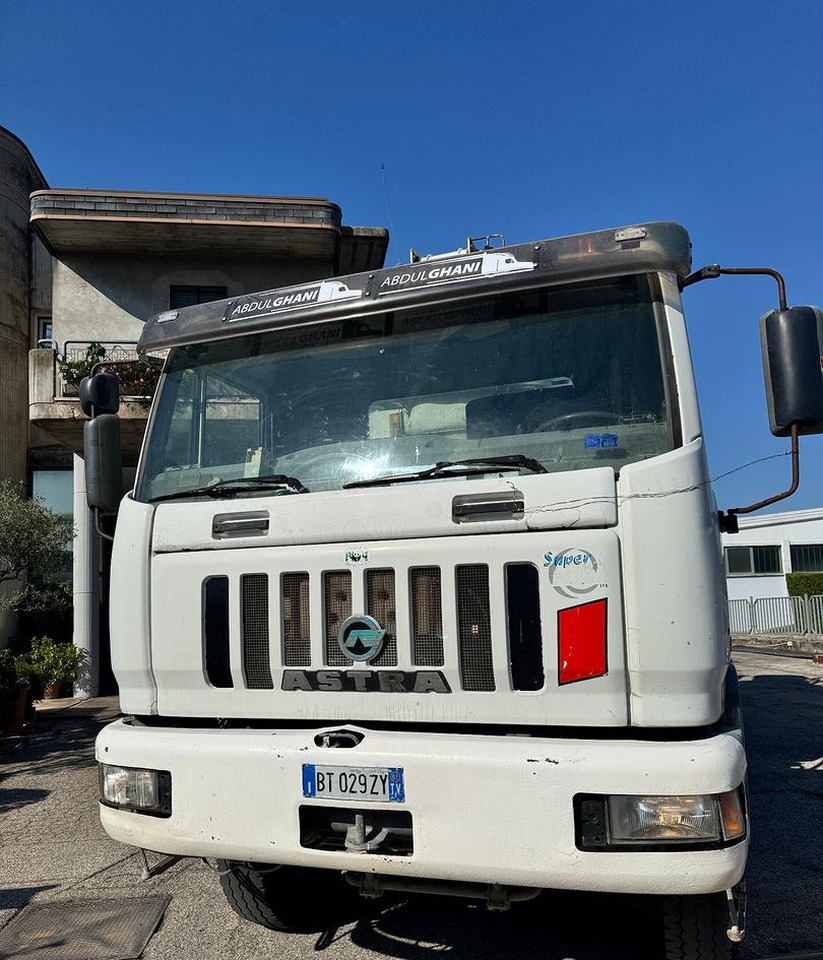 Betonpompa CIFA ASTRA HD84.38 - 2003 - Автобетононасос-змішувач: фото 2 Betonpompa CIFA ASTRA HD84.38 - 2003 - Автобетононасос-змішувач: фото 2