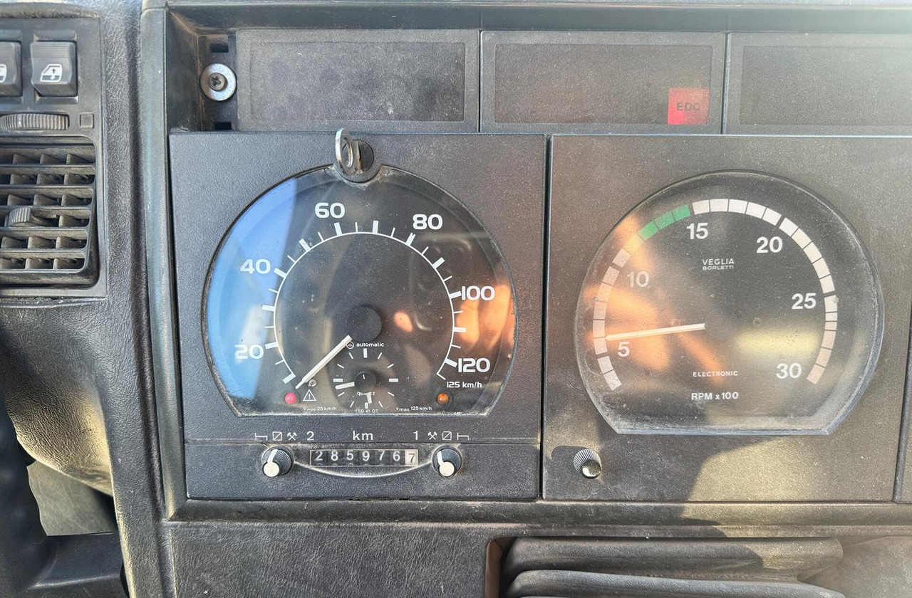 Betonpompa CIFA Iveco Trakker 410E44 - Автобетононасос-змішувач: фото 3 Betonpompa CIFA Iveco Trakker 410E44 - Автобетононасос-змішувач: фото 3