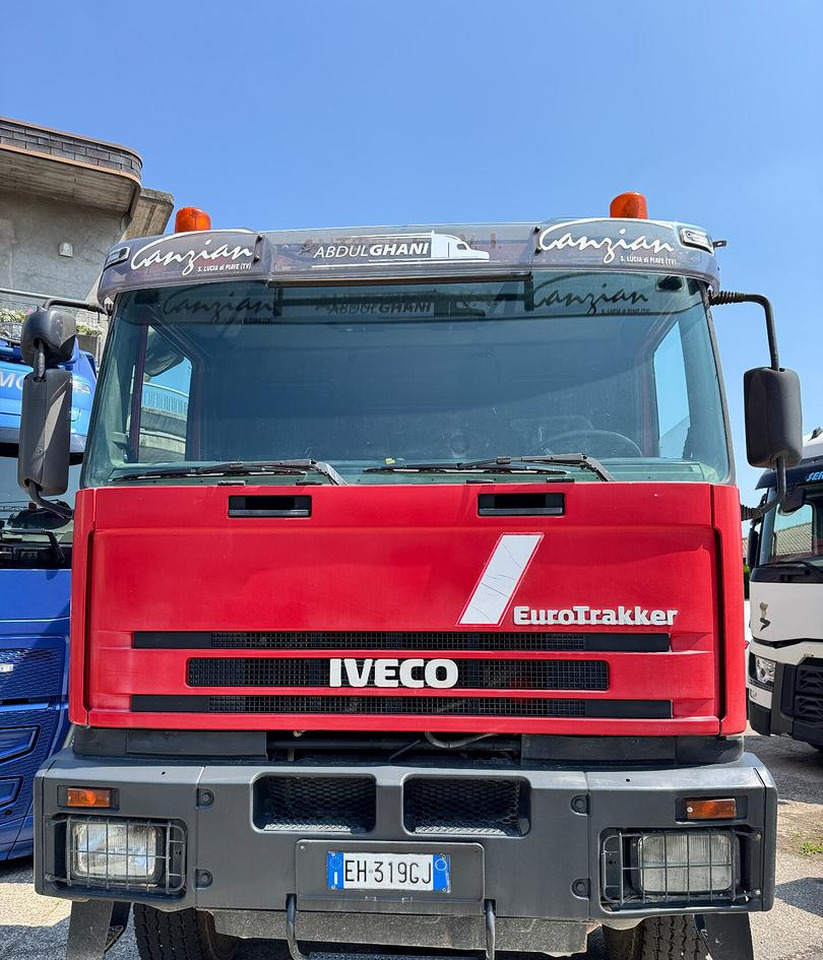 IVECO TRAKKER 420 - 8X4 - Самоскид вантажівка: фото 3 IVECO TRAKKER 420 - 8X4 - Самоскид вантажівка: фото 3