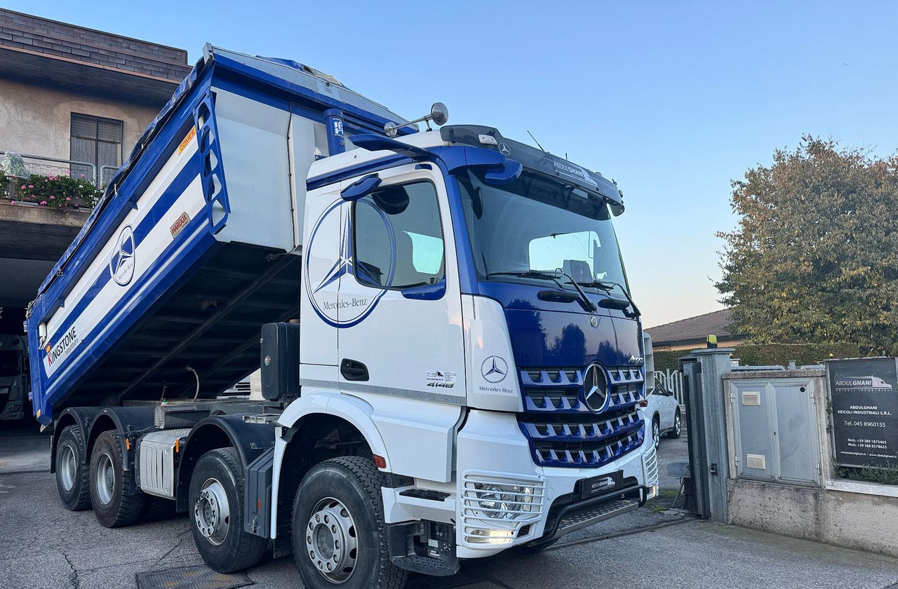 Ribaltabile Mercedes Benz Arocs 4148 - Самоскид вантажівка: фото 1 Ribaltabile Mercedes Benz Arocs 4148 - Самоскид вантажівка: фото 1