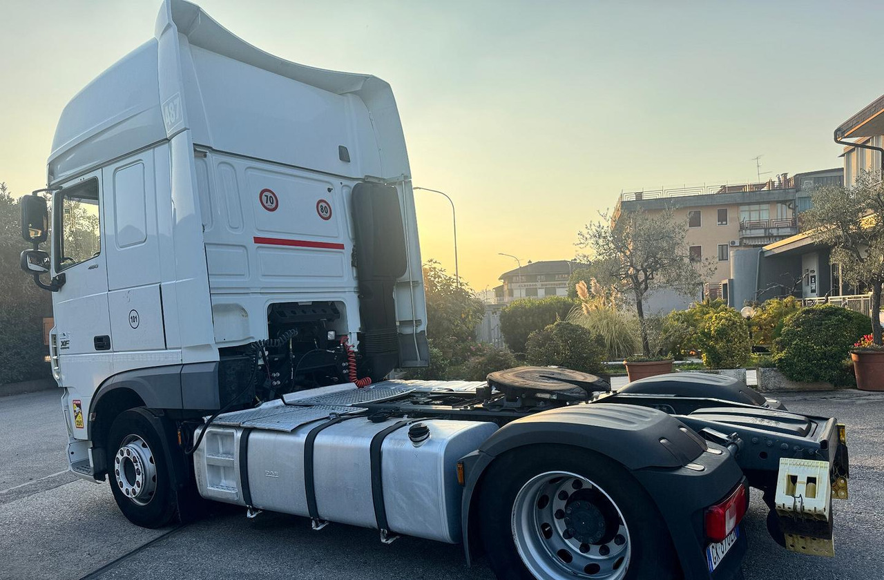 DAF XF 460 FT - 2017 - IMPIANTO RIBALTABILE - Тягач: фото 2 DAF XF 460 FT - 2017 - IMPIANTO RIBALTABILE - Тягач: фото 2