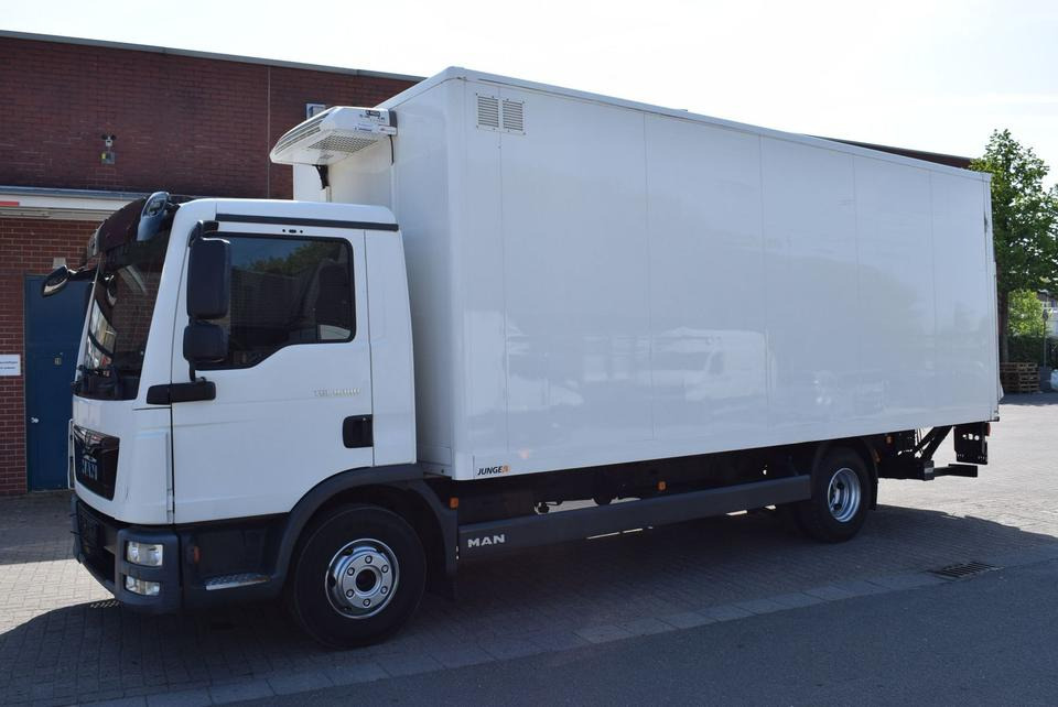 MAN TGL 8.180 Kühlkoffer 6,20mLBW 1000KG Klima - Рефрижератор вантажівка: фото 2 MAN TGL 8.180 Kühlkoffer 6,20mLBW 1000KG Klima - Рефрижератор вантажівка: фото 2