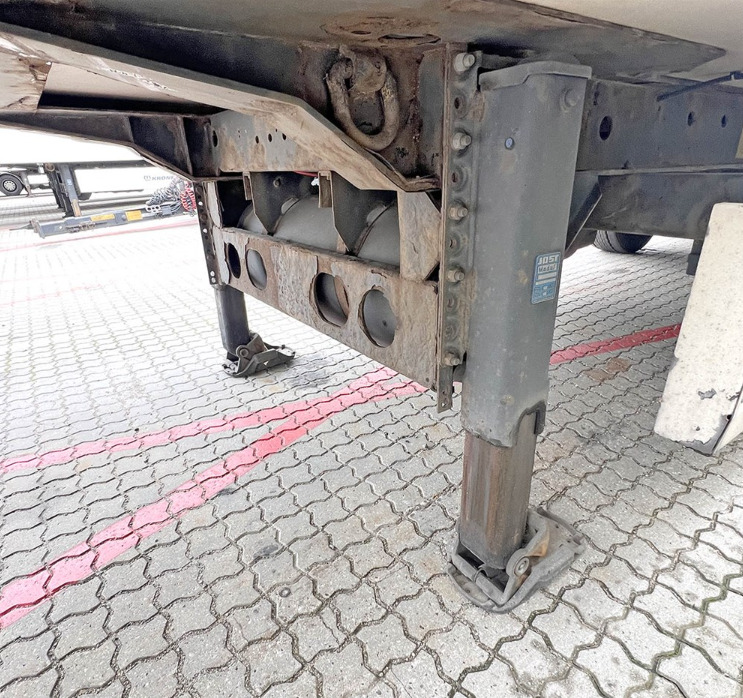 Рефрижератор напівпричіп KRONE SD: фото 15 Рефрижератор напівпричіп KRONE SD: фото 15