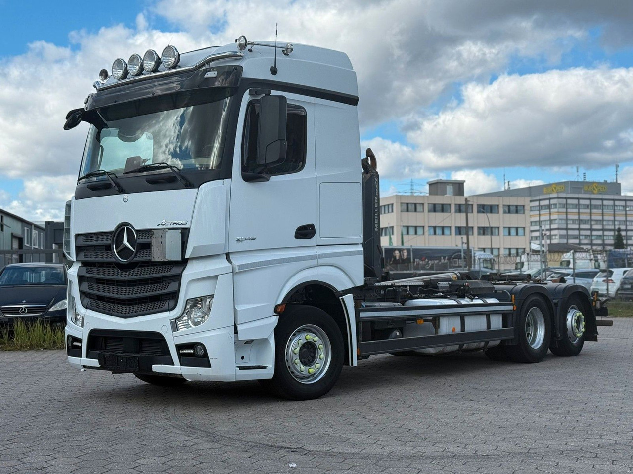 Mercedes-Benz Actros 2548 Meiller+ Funk+6x2 - Гаковий мультиліфт вантажівка: фото 1 Mercedes-Benz Actros 2548 Meiller+ Funk+6x2 - Гаковий мультиліфт вантажівка: фото 1