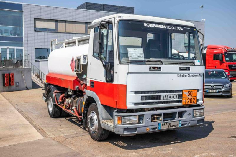 Iveco 85E15+ CITERNE 5000 L - Вантажівка цистерна: фото 2 Iveco 85E15+ CITERNE 5000 L - Вантажівка цистерна: фото 2