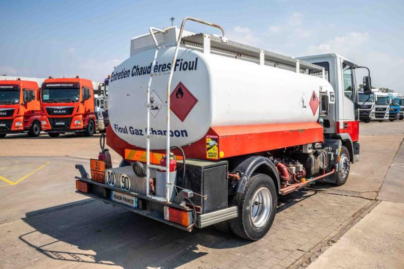 Iveco 85E15+ CITERNE 5000 L - Вантажівка цистерна: фото 3 Iveco 85E15+ CITERNE 5000 L - Вантажівка цистерна: фото 3