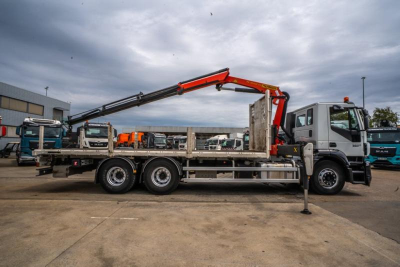 Iveco STRALIS 360 +PK 18002/3xExt. - Бортова вантажівка/ Платформа, Вантажівка з маніпулятором: фото 3 Iveco STRALIS 360 +PK 18002/3xExt. - Бортова вантажівка/ Платформа, Вантажівка з маніпулятором: фото 3