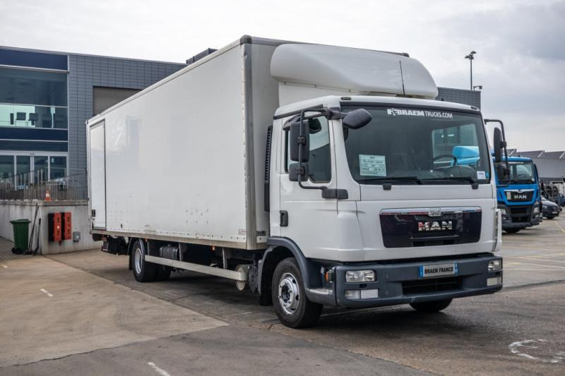 MAN TGL 12.220 BL+E5+HAYON - Вантажівка з закритим кузовом: фото 2 MAN TGL 12.220 BL+E5+HAYON - Вантажівка з закритим кузовом: фото 2