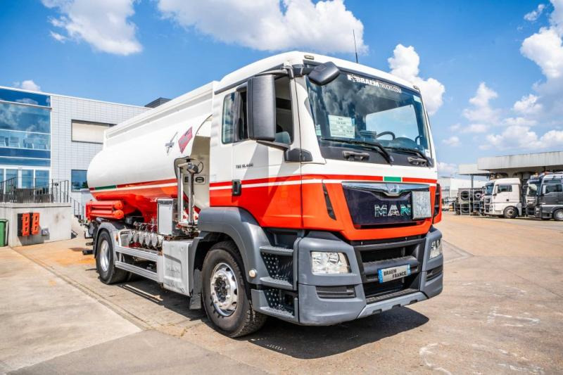 MAN TGS 18.400 // CUVE ALU MAGYAR 13.500L + 5 COMP - Вантажівка цистерна: фото 2 MAN TGS 18.400 // CUVE ALU MAGYAR 13.500L + 5 COMP - Вантажівка цистерна: фото 2