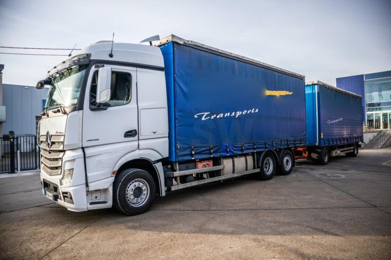 Mercedes ACTROS 2548 BL - Тентована вантажівка: фото 1 Mercedes ACTROS 2548 BL - Тентована вантажівка: фото 1