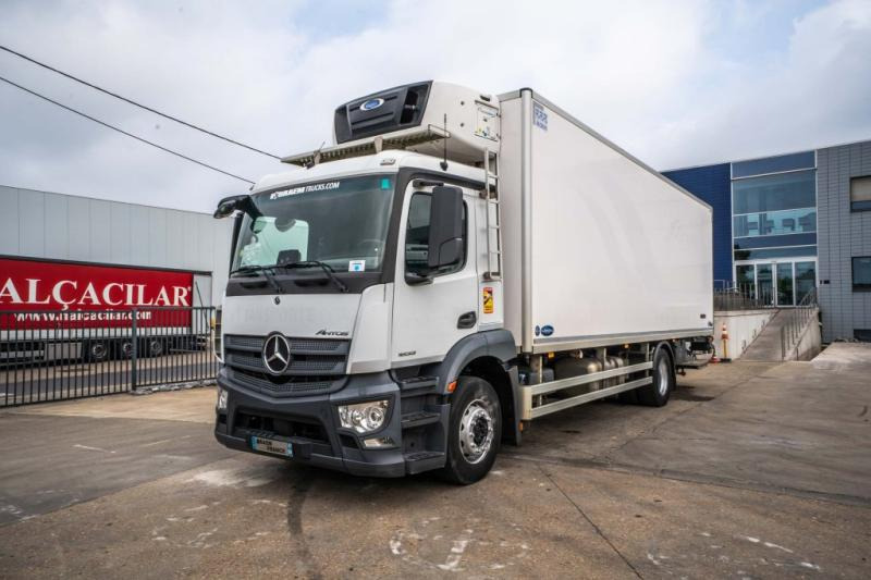 Mercedes ANTOS 1833 +CARRIER SUPRA MULTI 1250Mt+DHOLLANDIA 2.5T - Рефрижератор вантажівка: фото 1 Mercedes ANTOS 1833 +CARRIER SUPRA MULTI 1250Mt+DHOLLANDIA 2.5T - Рефрижератор вантажівка: фото 1