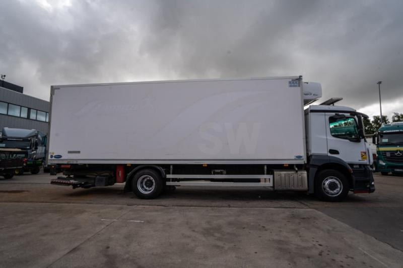 Mercedes ANTOS 1833 L +CARRIER SUPRA MULTI 1250Mt+DHOLLANDIA 2.5T. - Рефрижератор вантажівка: фото 3 Mercedes ANTOS 1833 L +CARRIER SUPRA MULTI 1250Mt+DHOLLANDIA 2.5T. - Рефрижератор вантажівка: фото 3