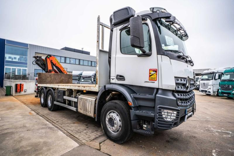 Mercedes AROCS 2648 + PALFINGER 23 T/M + 5 EXT - Бортова вантажівка/ Платформа, Вантажівка з маніпулятором: фото 2 Mercedes AROCS 2648 + PALFINGER 23 T/M + 5 EXT - Бортова вантажівка/ Платформа, Вантажівка з маніпулятором: фото 2