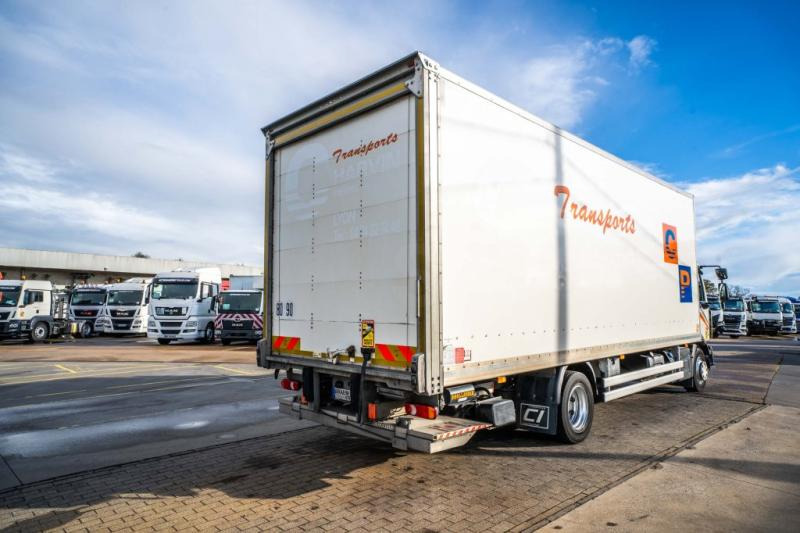Renault D WIDE 250 DXI (12T)+DHOLLANDIA - Вантажівка з закритим кузовом: фото 4 Renault D WIDE 250 DXI (12T)+DHOLLANDIA - Вантажівка з закритим кузовом: фото 4