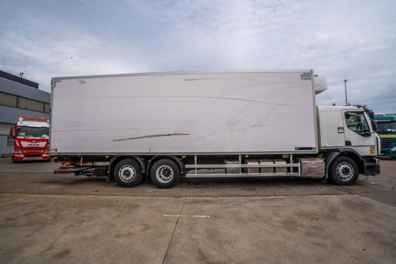 Renault D WIDE 380 DXI +CARRIER 1250 MT+DHOLLANDIA - Рефрижератор вантажівка: фото 3 Renault D WIDE 380 DXI +CARRIER 1250 MT+DHOLLANDIA - Рефрижератор вантажівка: фото 3