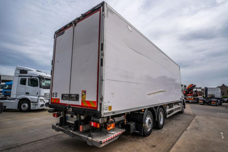 Renault D WIDE 380 DXI +CARRIER 1250 MT+DHOLLANDIA - Рефрижератор вантажівка: фото 4 Renault D WIDE 380 DXI +CARRIER 1250 MT+DHOLLANDIA - Рефрижератор вантажівка: фото 4