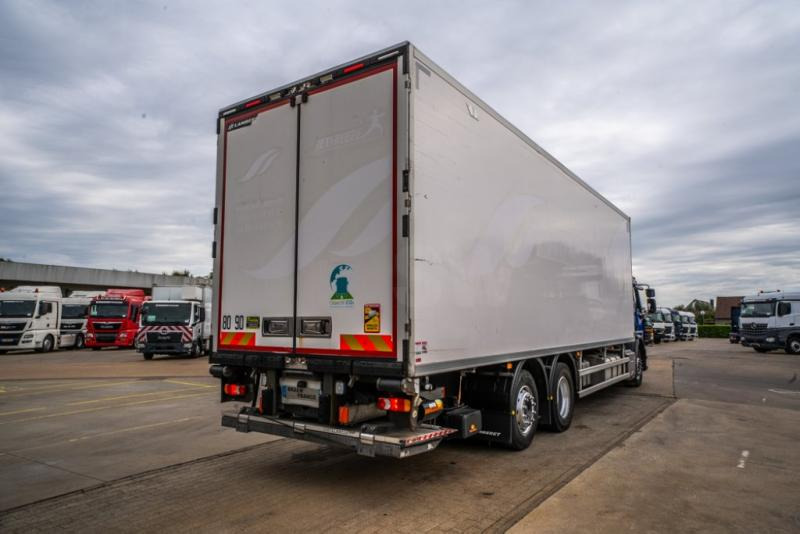 Renault D WIDE 380 DXI+CARRIER SUPRA 1150 Mt + DHOLLANDIA 2T - Рефрижератор вантажівка: фото 4 Renault D WIDE 380 DXI+CARRIER SUPRA 1150 Mt + DHOLLANDIA 2T - Рефрижератор вантажівка: фото 4