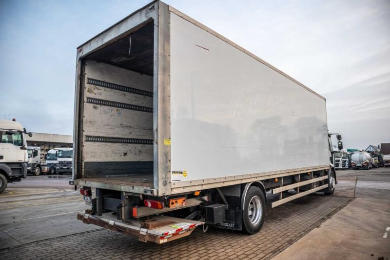 Renault MIDLUM 270 DXI (18t.)+DHOLLANDIA 2T. - Вантажівка з закритим кузовом: фото 3 Renault MIDLUM 270 DXI (18t.)+DHOLLANDIA 2T. - Вантажівка з закритим кузовом: фото 3