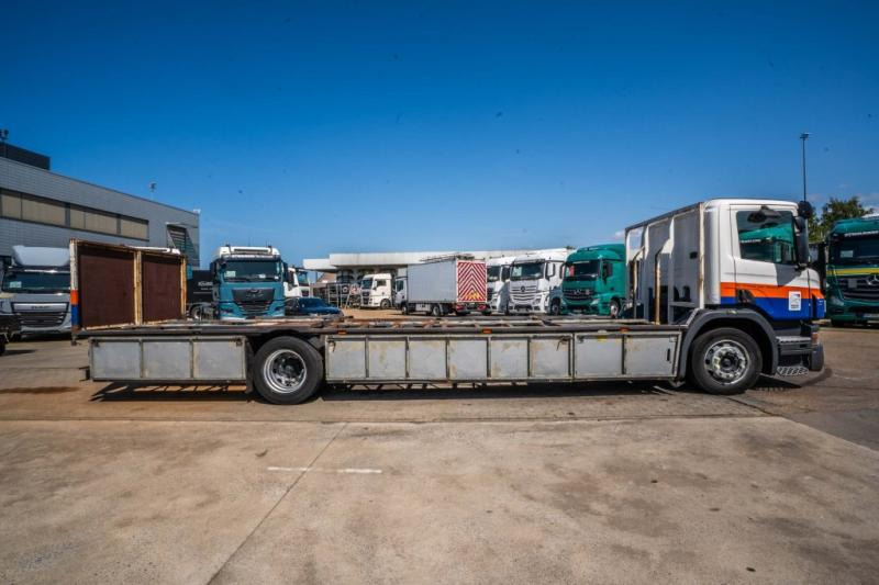 Scania P 270 (19T)- PORTE GAZ /10 PALETTES - Бортова вантажівка/ Платформа: фото 3 Scania P 270 (19T)- PORTE GAZ /10 PALETTES - Бортова вантажівка/ Платформа: фото 3