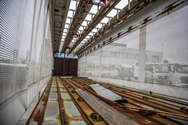 Trouillet VOLAILLE/GEFLÛGEL/POULTRY+HAYON - Тентований напівпричіп: фото 5 Trouillet VOLAILLE/GEFLÛGEL/POULTRY+HAYON - Тентований напівпричіп: фото 5