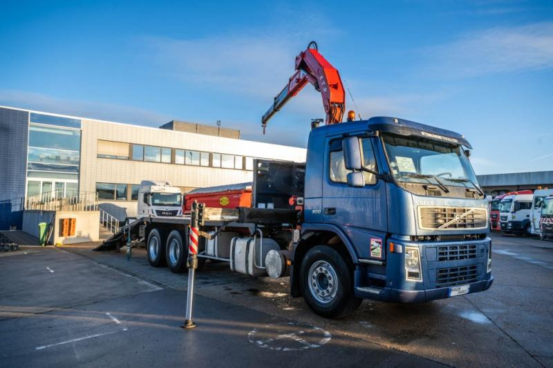 Volvo FM 300-6x2+FASSI 19t/m + 2EXT - Евакуатор: фото 2 Volvo FM 300-6x2+FASSI 19t/m + 2EXT - Евакуатор: фото 2