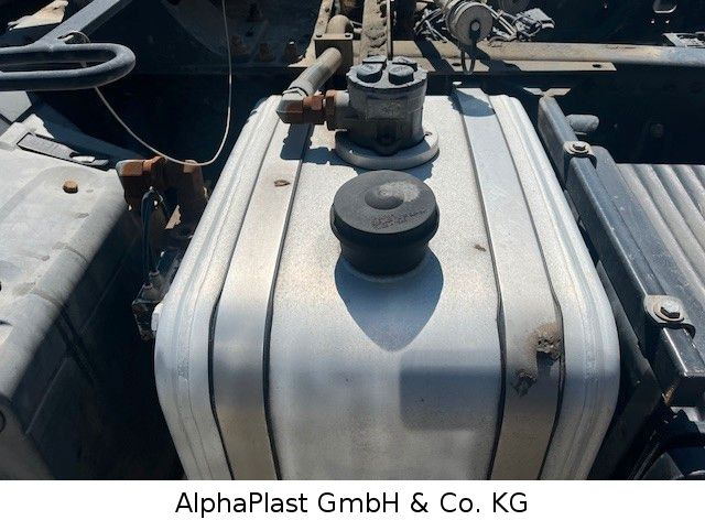 MAN 18.400 / 4x2 Hydraulik Orginal KM TipTop 18.400 / 4x2 Hydraulik Orginal KM TipTop - Тягач: фото 4 MAN 18.400 / 4x2 Hydraulik Orginal KM TipTop 18.400 / 4x2 Hydraulik Orginal KM TipTop - Тягач: фото 4