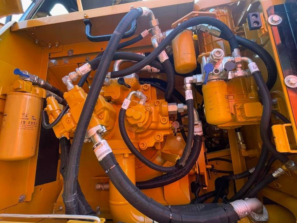 CAT 330D2  - Гусеничний екскаватор: фото 5 CAT 330D2  - Гусеничний екскаватор: фото 5