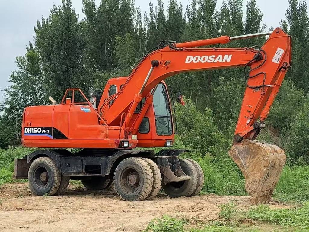 Doosan DH 150 W-7 - Колісний екскаватор: фото 1 Doosan DH 150 W-7 - Колісний екскаватор: фото 1