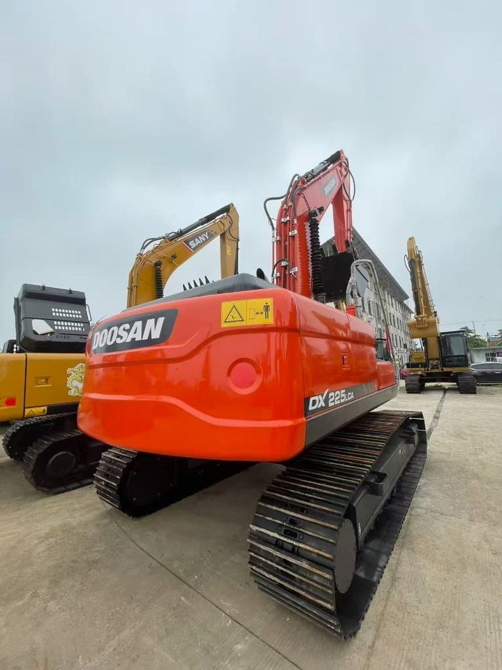 Doosan DX 225 LC - Гусеничний екскаватор: фото 4 Doosan DX 225 LC - Гусеничний екскаватор: фото 4
