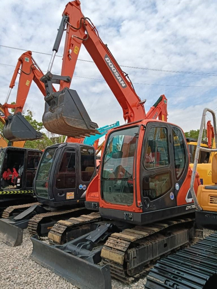 Doosan DX 75 - Гусеничний екскаватор: фото 2 Doosan DX 75 - Гусеничний екскаватор: фото 2