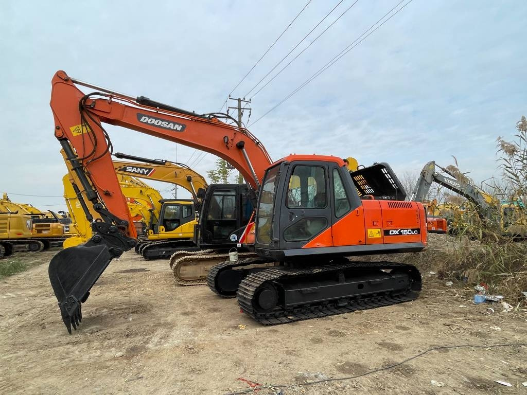 Doosan dx150 - Гусеничний екскаватор: фото 1 Doosan dx150 - Гусеничний екскаватор: фото 1