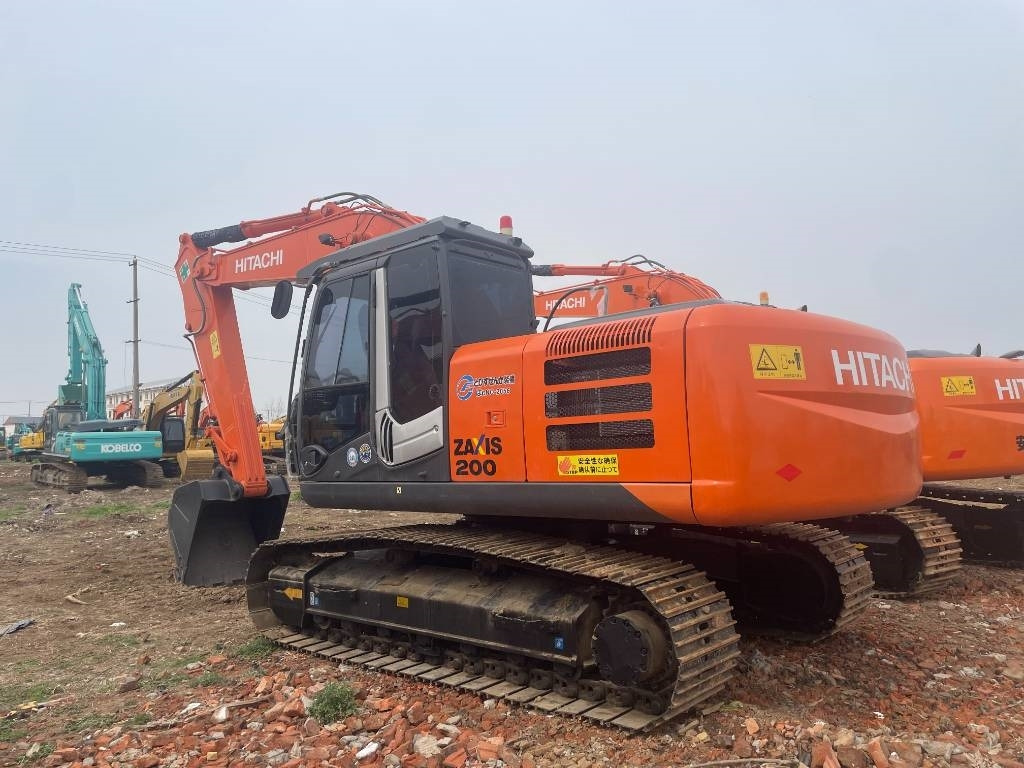 Hitachi ZX 200 - Гусеничний екскаватор: фото 1 Hitachi ZX 200 - Гусеничний екскаватор: фото 1