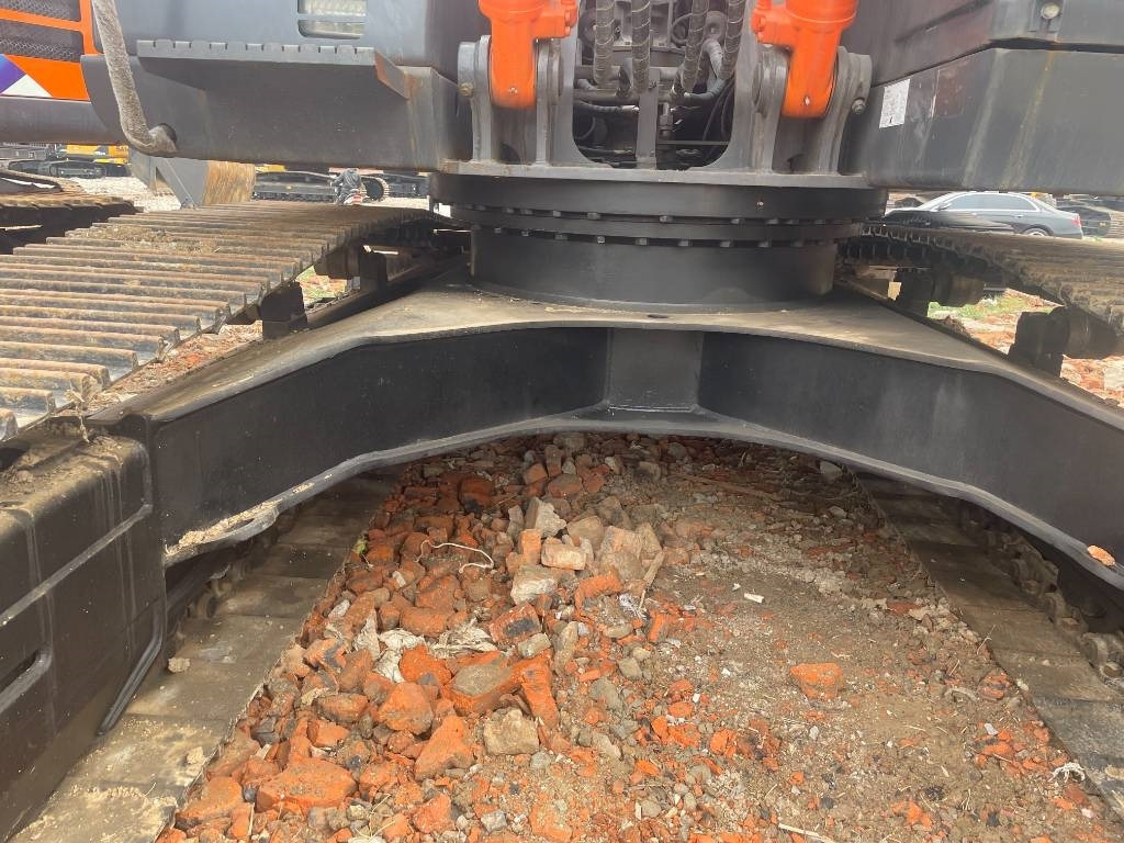 Hitachi ZX 200 - Гусеничний екскаватор: фото 2 Hitachi ZX 200 - Гусеничний екскаватор: фото 2