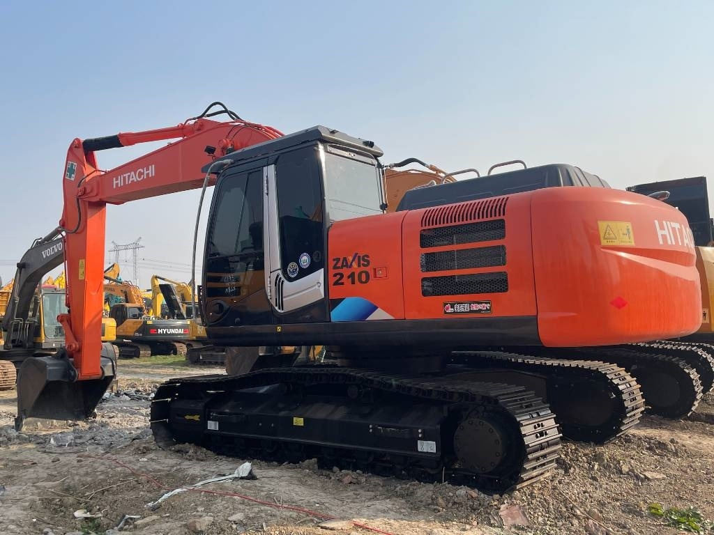 Hitachi ZX 210 - Гусеничний екскаватор: фото 1 Hitachi ZX 210 - Гусеничний екскаватор: фото 1