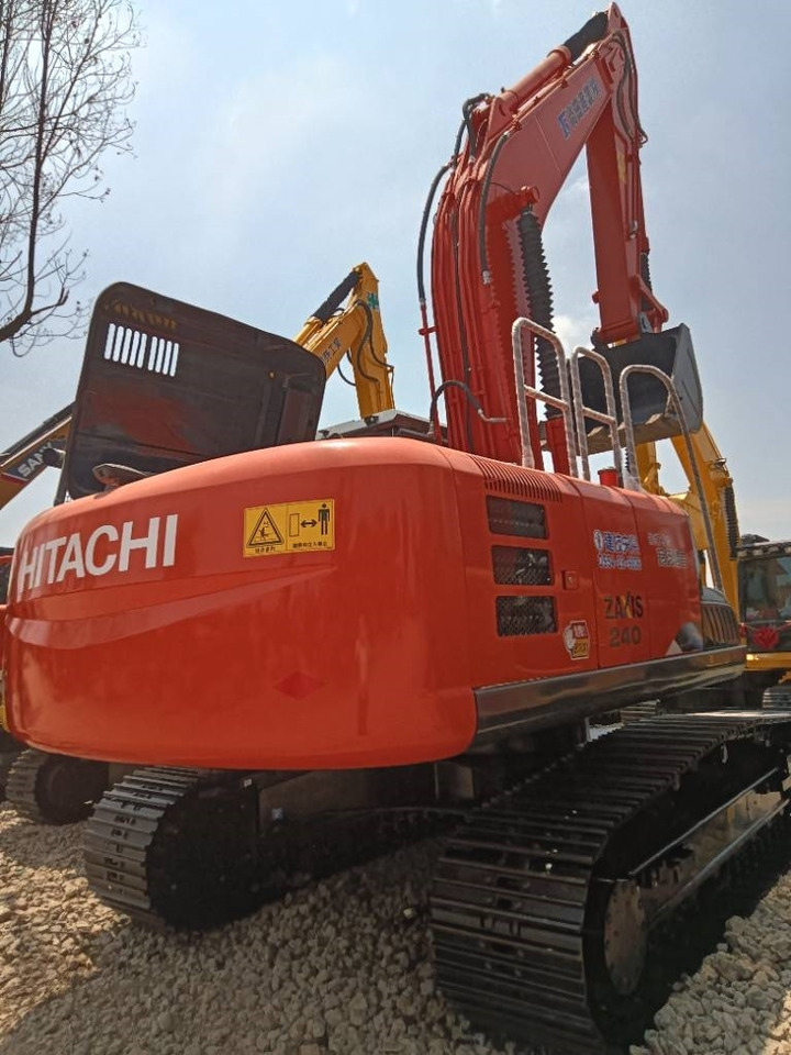 Hitachi ZX 240 - Гусеничний екскаватор: фото 3 Hitachi ZX 240 - Гусеничний екскаватор: фото 3